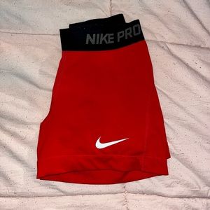 Nike Pro